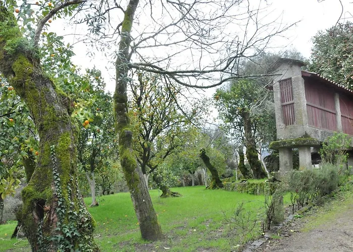 Hotel Rural De Charme Maria Da Fonte 3*