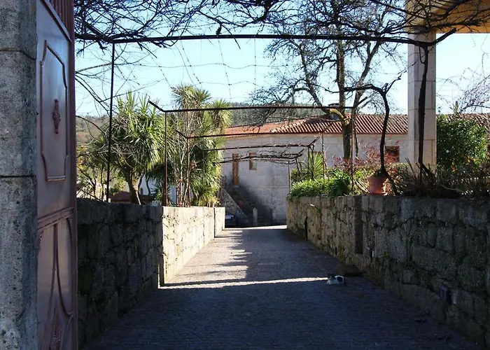 Rural De Charme Maria Da Fonte 3*